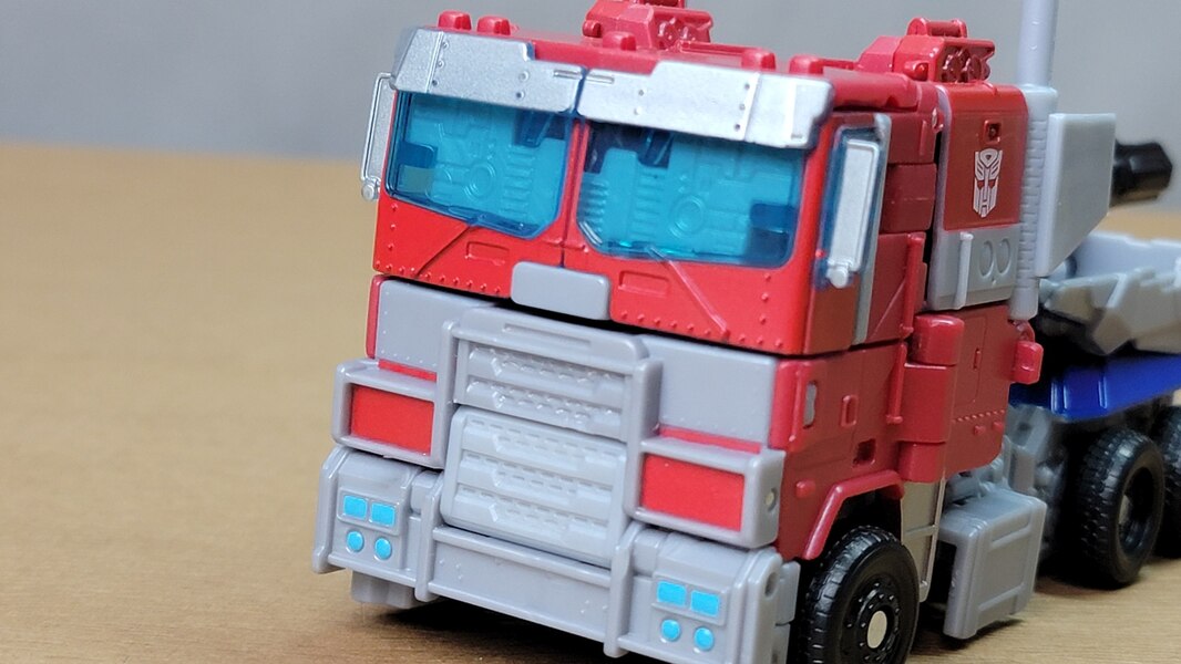 In Hand Image Of Rise Of The Beasts Mainline Optimus Prime Voyager Toy  (19 of 27)